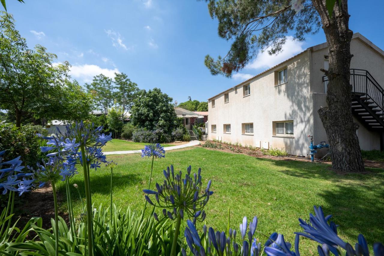 Keshet Yehonatan Country Lodging Exterior photo